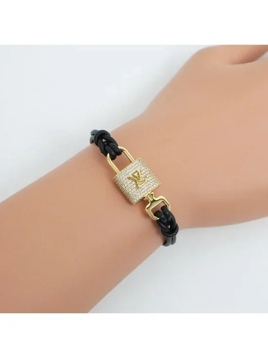 Louis Vuitton Bracelet Padlock M8217 F Gold Rhinestone Accessories - Picture 4 of 10